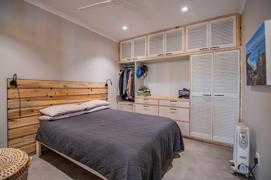 6 Bedroom Property for Sale in Seaside Longships Western Cape